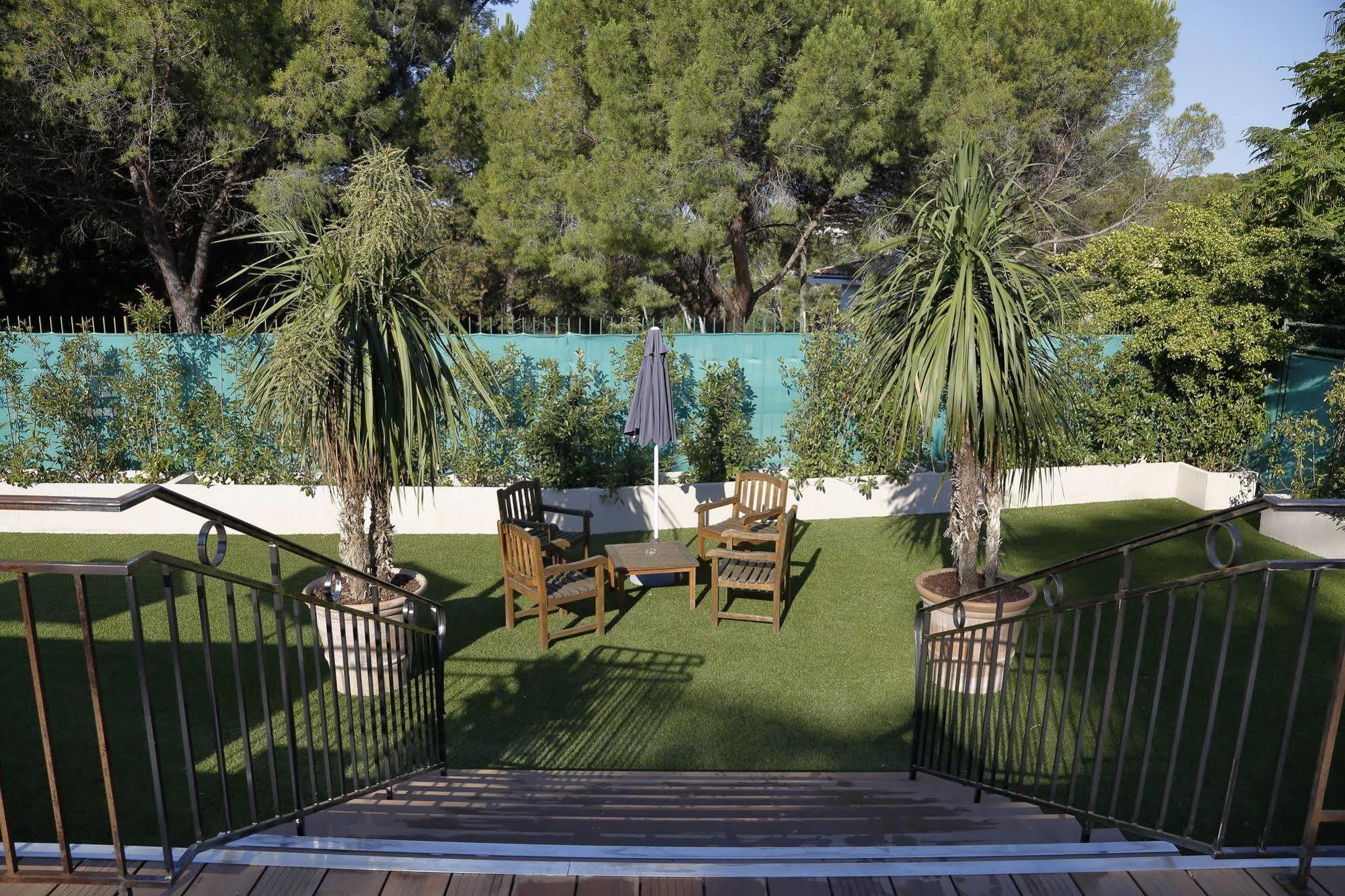 Hotel Les Jardins de Cassis Extérieur photo